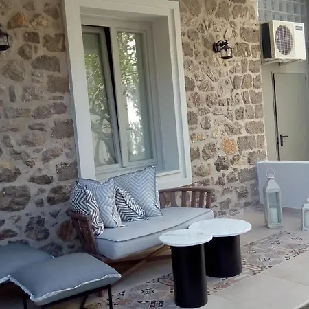 Filoxenion Apartman *